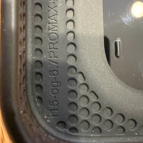 Loopy Case Iridescent Albalone Shell for iPhone 15 Pro Max with Loopy bag - Picture 4 of 5